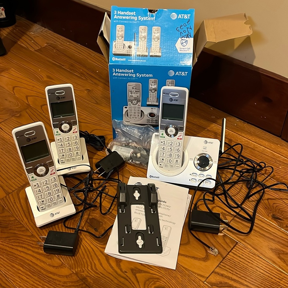 AT&T 3 handset answering system with connect to cell